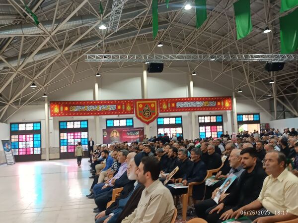 مراسم بزرگداشت شهدای حملات تروریستی رژیم صهیونسیتی در گلستان شهدای اصفهان 