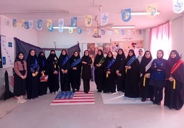 برگزاری مدرسه انقلاب در دبیرستان فاطمه الزهرا