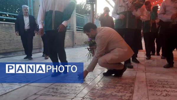 گلباران مزار شهدای سادات در قم