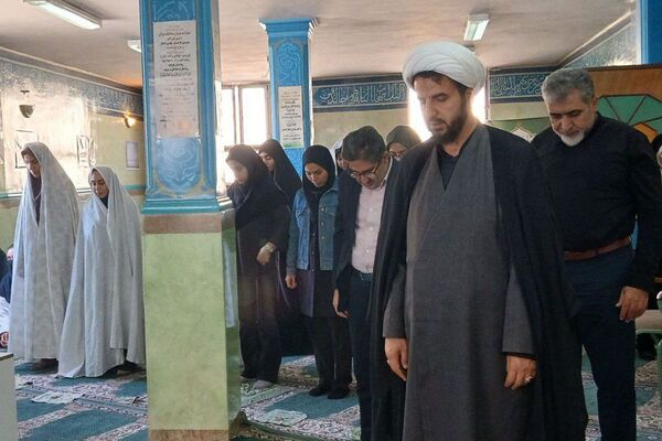 برگزاری نمادین رویداد مدرسه‌ای نوجهان در دبیرستان هفده شهریور شهرستان فیروزکوه