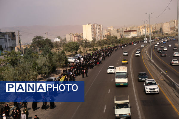 پیاده‌روی جاماندگان اربعین حسینی در تبریز