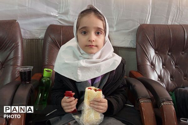 سفره احسان امام حسن مجتبی(ع) دردبستان شهید کلانتری بهارستان‌دو