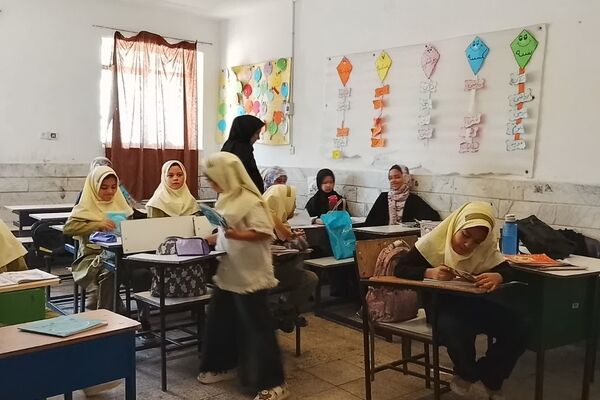 کلاس های جبرانی تابستانه دبستان حضرت زینب (س) شهر جعفریه 