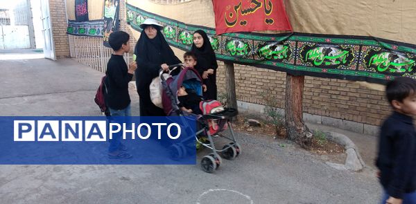 برگزاری موکب گام های عاشقی امام رضا (ع) در دبیرستان نمازی خواه مشهد
