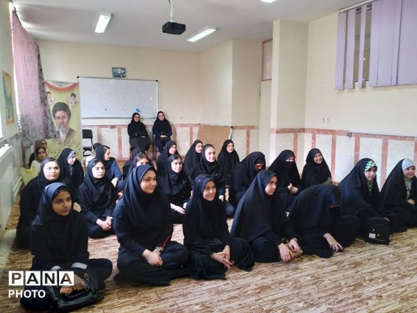 پاتوق نوجوان مبارز هشترود میزبان مسئولان تشکل‌های دانش‌آموزی استان