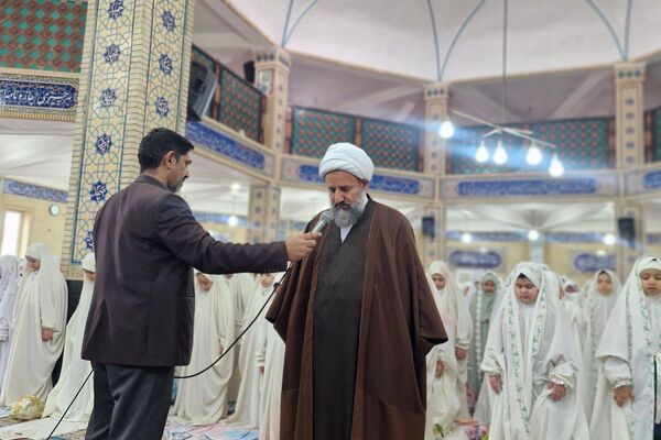 آغاز فصل بندگی دانش‌آموزان قرچک در جشن تکلیف