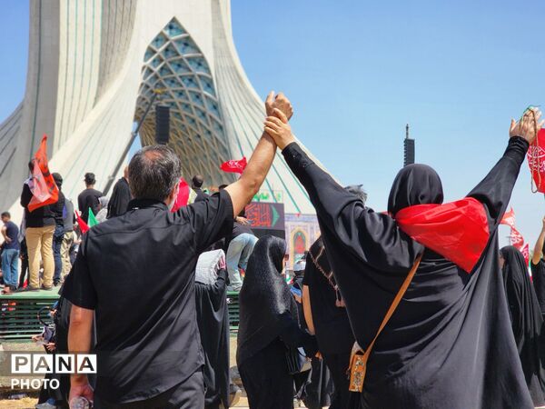 آخرین سلام یک ملت به رهبر شهید
