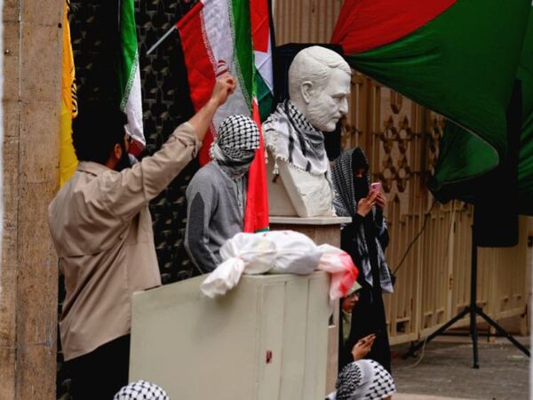 غرش خشم انقلابی دانشجویان دانشگاه آزاد مشهد علیه صهیونیسم و فریاد همبستگی با غزه