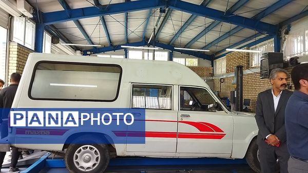 آیین افتتاحیه کارگاه و زمین چمن هنرستان تخصصی خودرو برادران نیشابور 