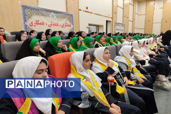 همایش بزرگ «یاوران انقلاب، پیشتازان مقاومت» در اردبیل