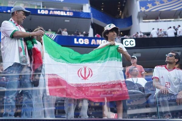 واکنش ایرانیان مقیم خارج از کشور به حواشی تیم ملی: صدای بی‌احترامی، صدای همه ما نیست+عکس