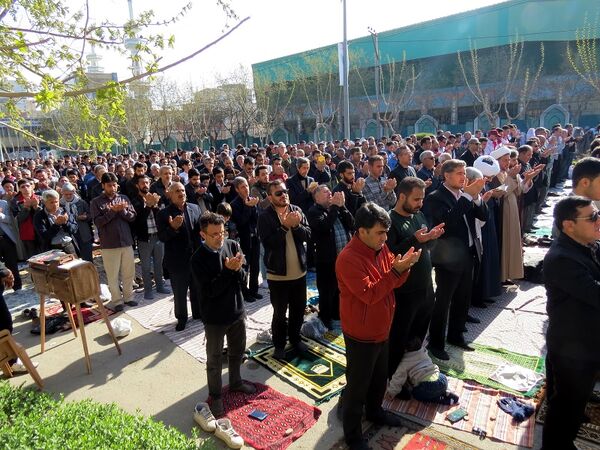 اقامه نماز عید فطر در شهرستان بجنورد 
