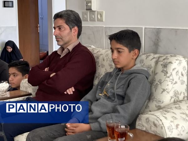 دیدار خبرنگاران پانا و بسیج رسانه شهرستان اردکان با خانواده شهید فتوحی