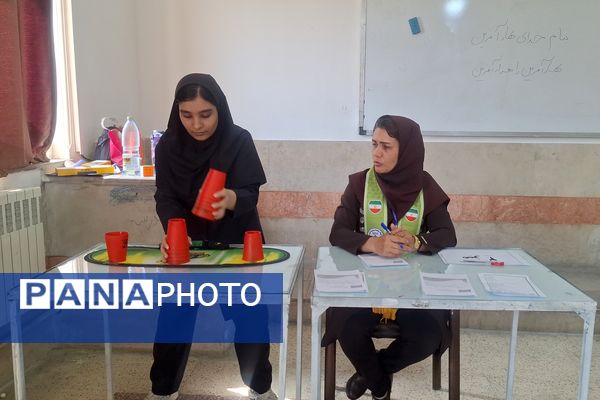 مسابقات بازی‌های فکری رویش دختران مرحله استانی در شیراز