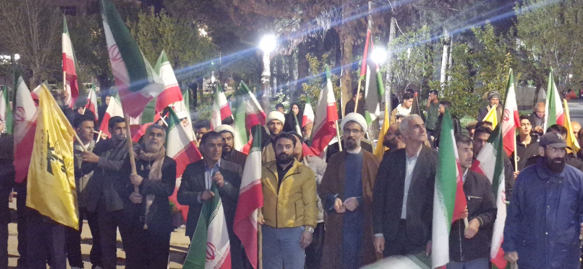 راهپیمایی گسترده در حمایت از جمهوری اسلامی ایران