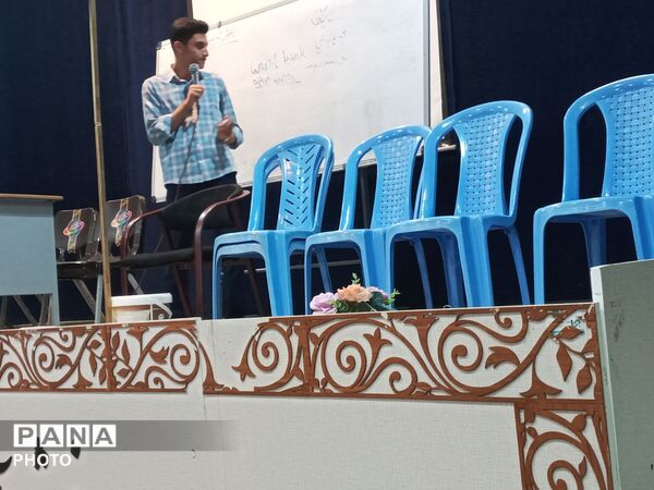  هم اندیشی مسئولان انجمن اسلامی در کانون فرهنگی تربیتی شاهد