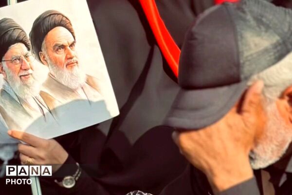 وقتی ایران، آسمان را به آغوش کشید