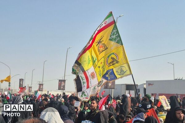 تشییع پیکر رهبر شهید در قم و جمکران