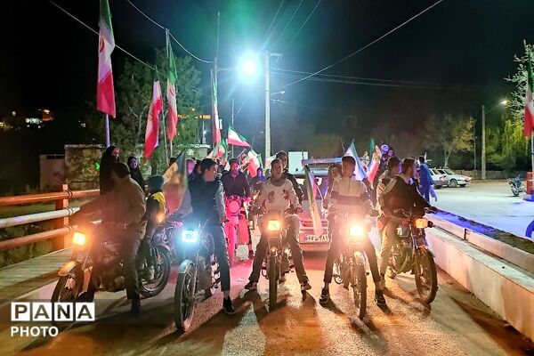 گذری بر رژه خودرویی در شهر بار نیشابور