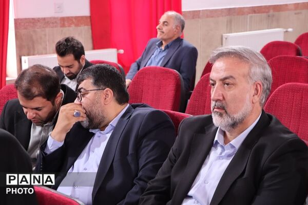 تکریم و معارفه در فرماندهی انتظامی شهرستان بهارستان