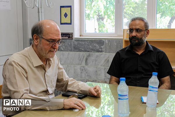 بازدید مشاور عالی وزیر فرهنگ و ارشاد اسلامی از مسجد آقا میرزا احمد زنجان