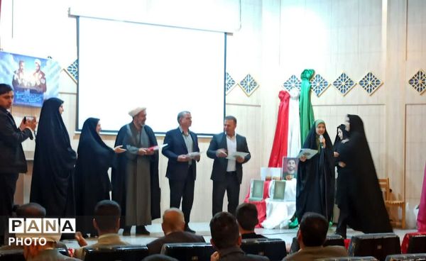 گرامیداشت هفته امور تربیتی در کانون پرورش فکری کودکان و نوجوانان مروست