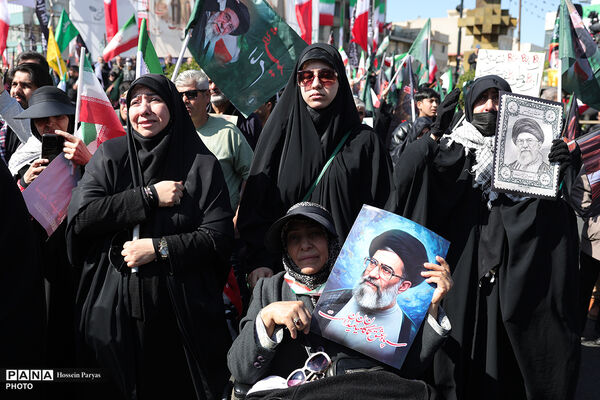 چهلمین روز شهادت رهبر شهید انقلاب اسلامی - تهران