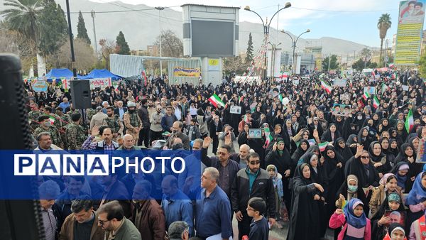 حضور پرشور مردم انقلابی جهرم در جشن 47 سالگی انقلاب اسلامی