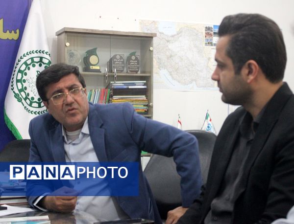 جلسه هم‌اندیشی کارکنان سازمان دانش‌آموزی استان بوشهر