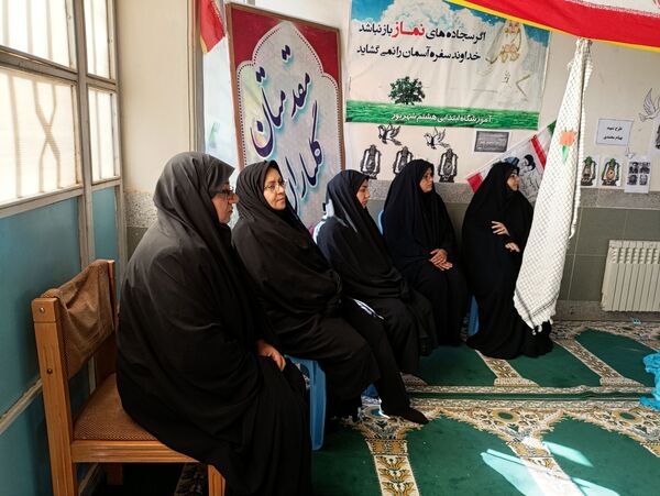 مراسم هفته مقدس در مدرسه فاطمیه خلیل آباد