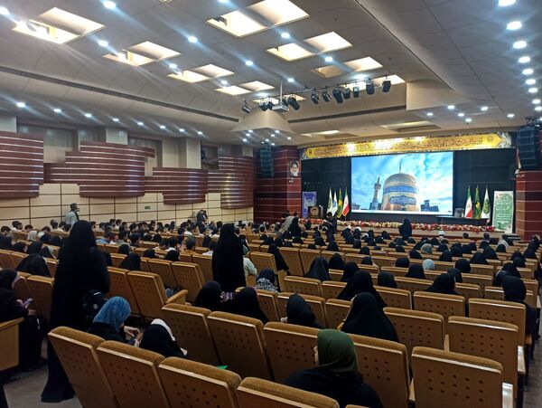 سی و دومین جشنواره فرهنگی هنری قرآن و عترت در مشهد برگزار شد