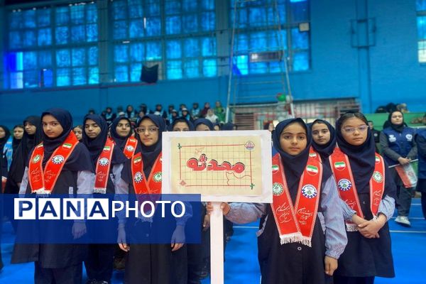 یاوران انقلاب؛روشنای مسیر نوجوانان امروز