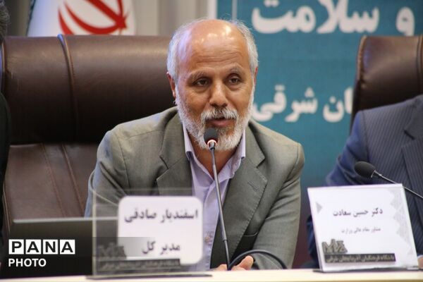 تجلیل از دانش‌آموزان ورزشکار و قهرمان آذربایجان شرقی