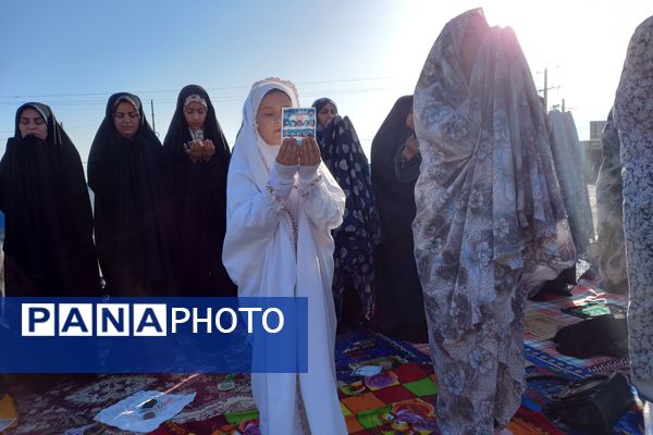 نماز عید فطر ۱۴۰۴ در روستای ظفرآباد شیراز اقامه شد