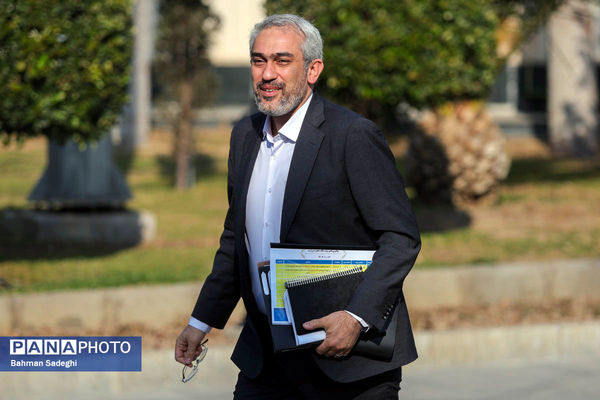 حاشیه جلسه هیات دولت - 17 دی