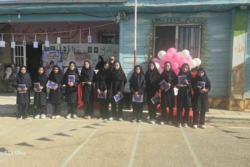 آغاز سال تحصیلی با یاد شهدا در دبیرستان حجاب زرقان