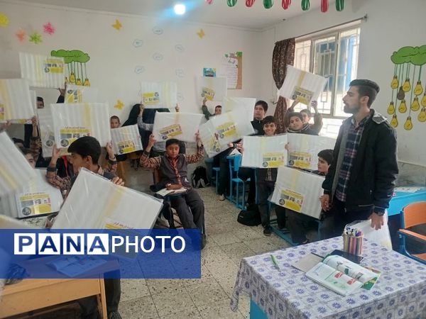 توزیع درپوش استاندارد دریچه کولر در دبستان شهید پسندیده فدافن 