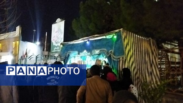 موکب هایی که به عشق حضرت مهدی (ع) از مردم پذیرایی کردند 