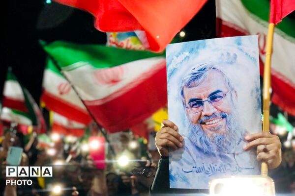 یادبود شهدا و تجدید پیمان مردمی
