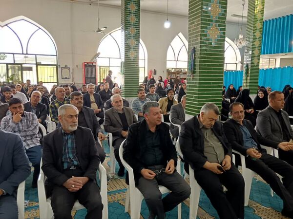 همایش تجلیل از همسران و مادران شهیدان شهر چرمهین همراه با تجلیل از دانشجویان نو ورود به دانشگاه‌های دولتی 
