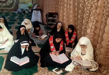 مراسم اعتکاف با حضور دانش‌آموزان پرشور باخرزی