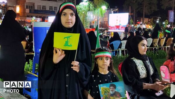 تجمع مردمی شهرستان نجف‌آباد همراه با عزاداری ایام محرم