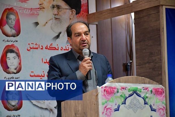 کارگاه هوش مصنوعی ویژه دانش‌آموزان دختر مقطع متوسطه اول شهرستان مه‌ولات