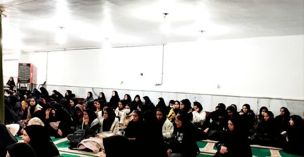 یادواره شهدای معلم و دانش آموز شهر زاوین 