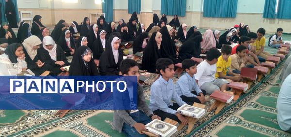 برگزاری محفل انس با قرآن‌‌کریم در دارالقرآن امام علی (ع) بندرعباس