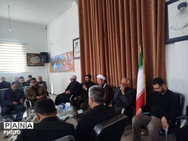 محفل شعر امین؛ ادای احترام به رهبر شهید و زنده نگه داشتن سنت گردهمایی شاعران