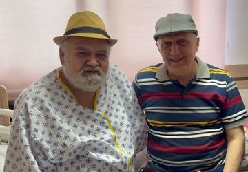 اکبر عبدی: حالم خوب است/به زودی از بیمارستان مرخص می‌شوم