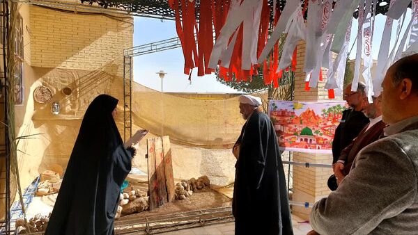 افتتاح نمایشگاه نبرد ناتمام در دبیرستان صدرا ابرکوه