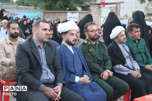 دیدار مسئولان سملقان با خانواده شهید قدرتی در هفته دفاع مقدس