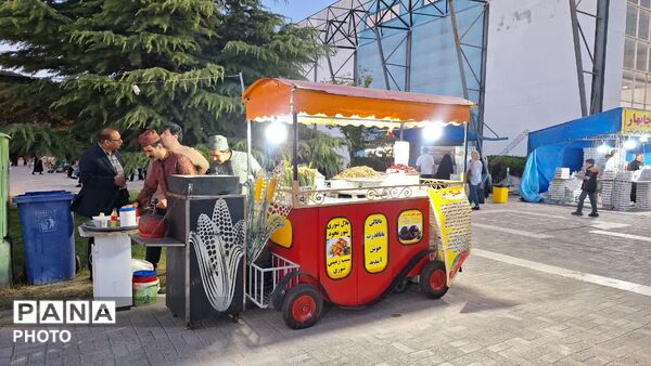 برپایی نمایشگاه پاییزه در محل نمایشگاه بین‌المللی مشهد
